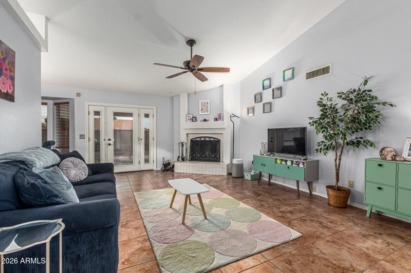 Living Room to Entry