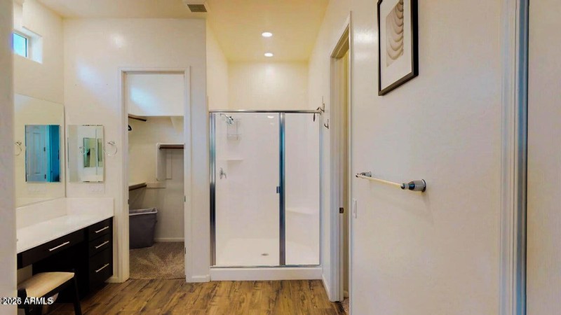 14667 UPDATED MASTER BATH