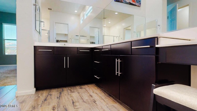 14667 UPDATED MASTER BATH 3