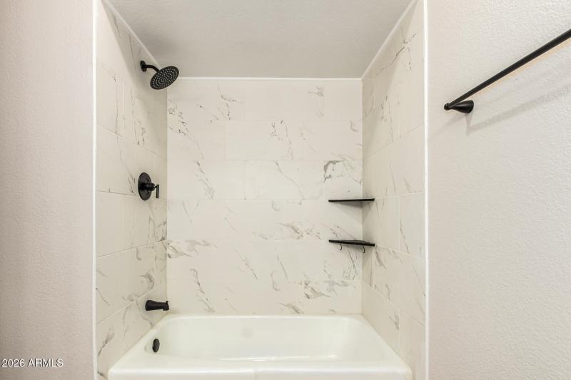 Guest Bathroom Tub & Shower