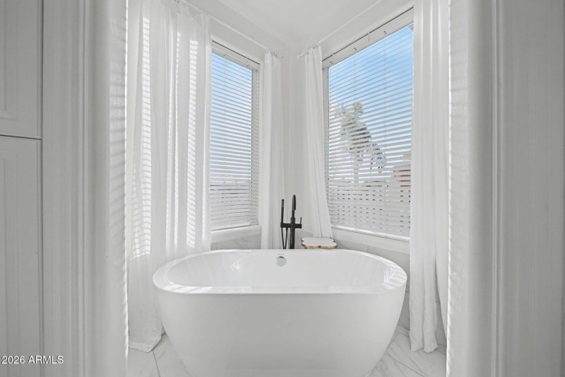 25-web-or-mls-Untitled-25