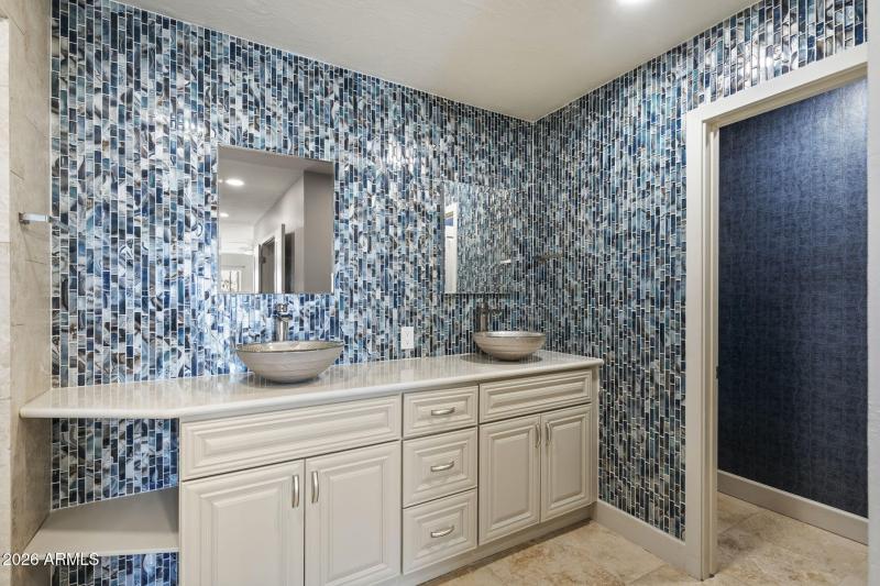 Remodeled Primary Suite Bathroom