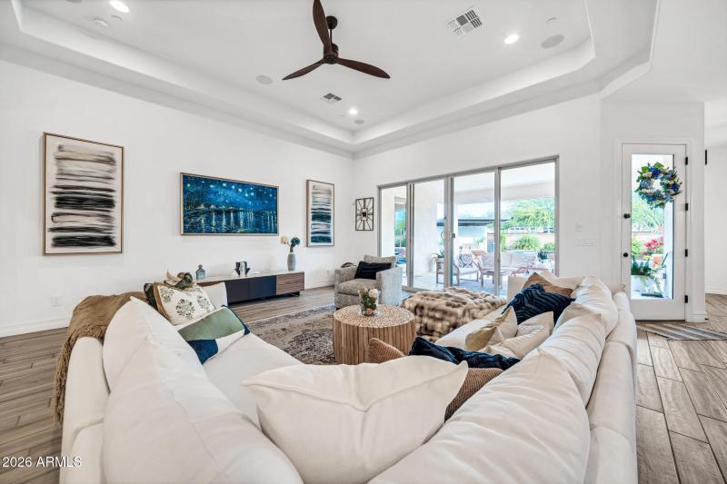 7626 W Monte Lindo-12_(2048)