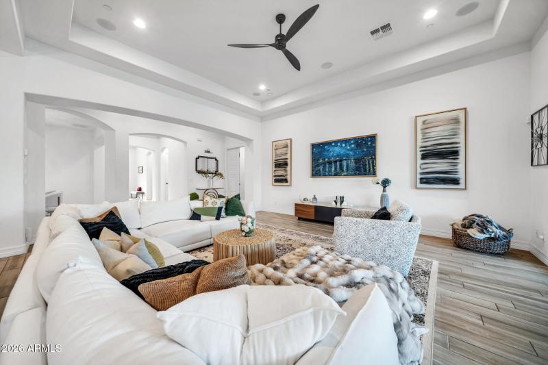 7626 W Monte Lindo-13_(2048)