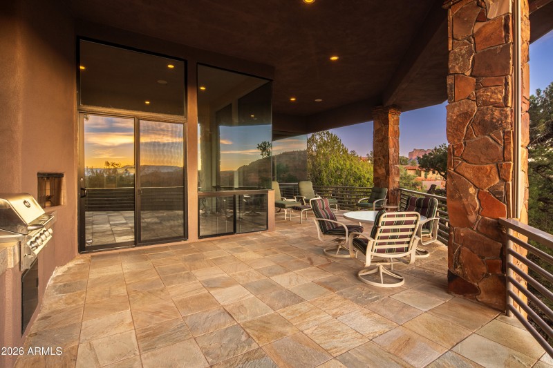 JL_15ScenicPl-exteriors-12
