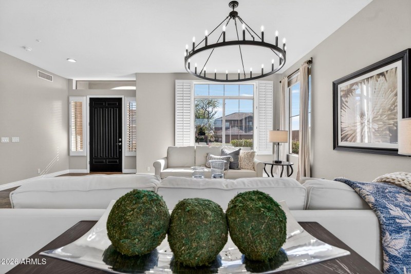 010_13-web-or-mls-17-_e_butherus_dr_685