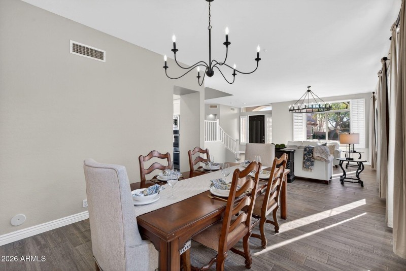 021_37-web-or-mls-20-_e_butherus_dr_422