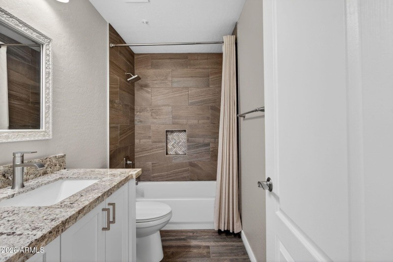 049_83-web-or-mls-91-_e_butherus_dr_648