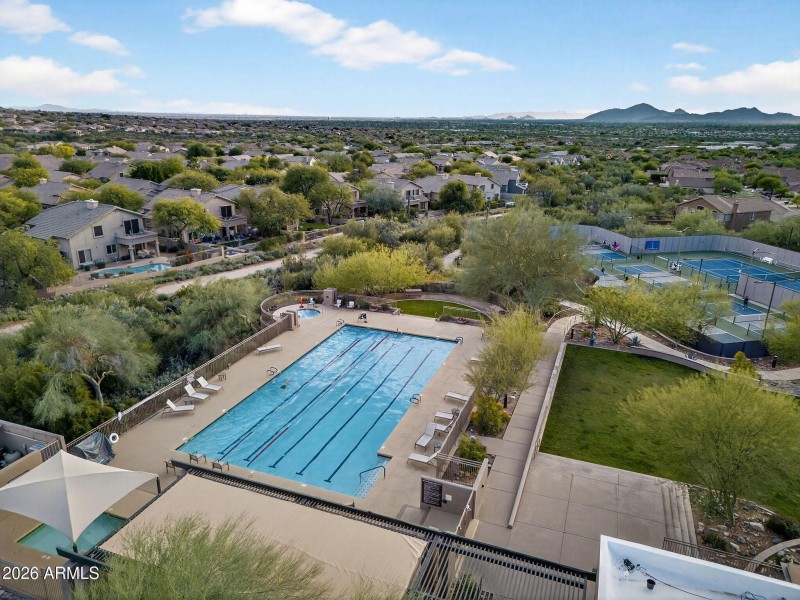 070_154-web-or-mls-02-_e_butherus_dr_449