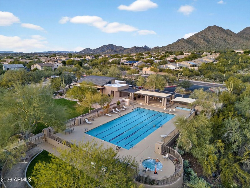 072_156-web-or-mls-04-_e_butherus_dr_946