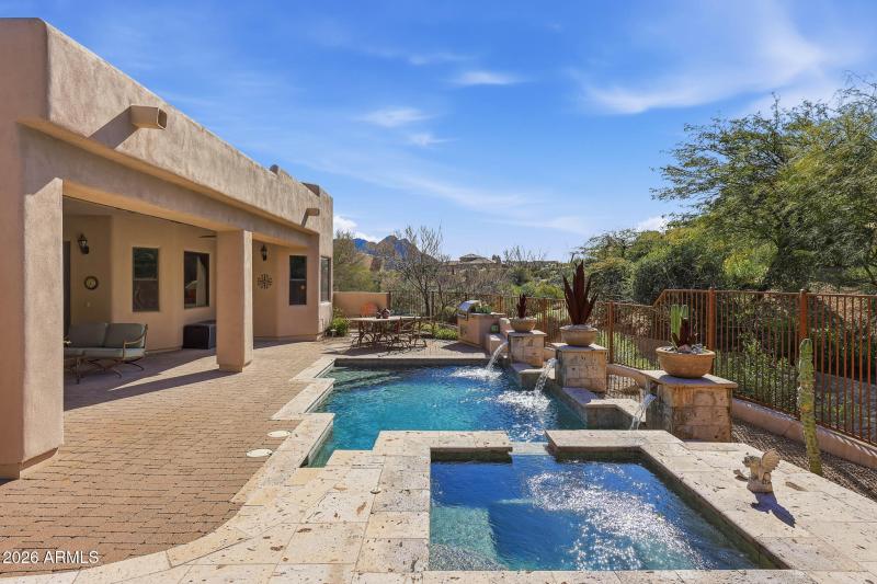 McDowell Mountain to South