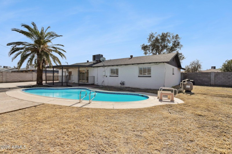 29-web-or-mls-5662-w-mariposa-st