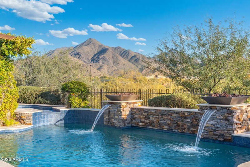 49-web-or-mls-DSC02592-HDR-Edit