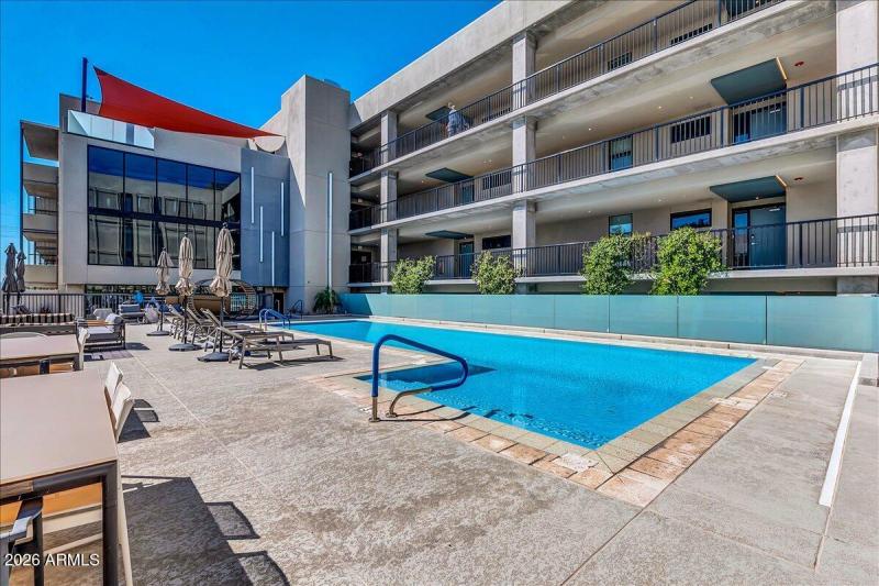 24-Contour on Campbell Community( PHX)-1