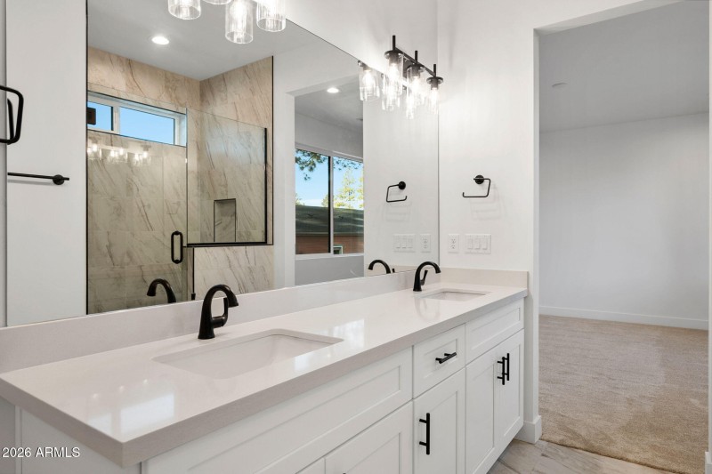 30-Primary Bathroom (3)