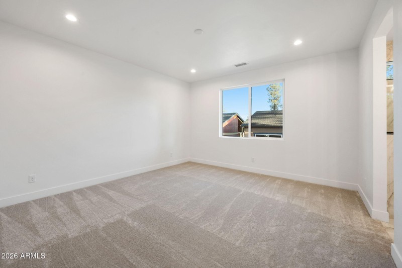 26-Primary Bedroom (1) (1)