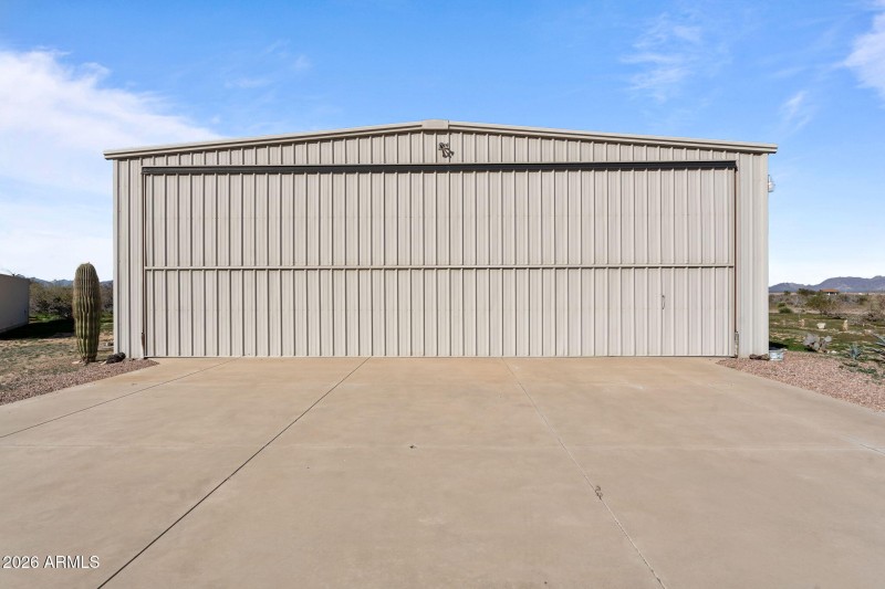 Amazing Hanger