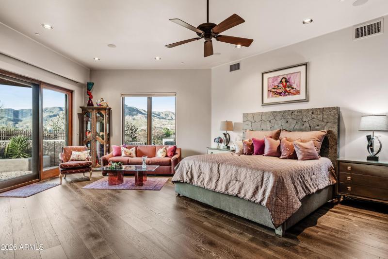 023_Primary Paradise