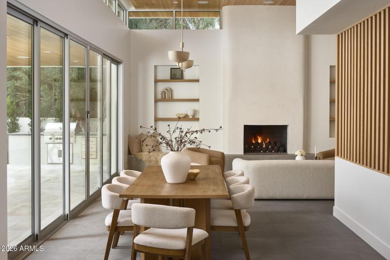 diningtoformalliving