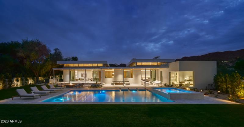 rearexteriortwilightpano