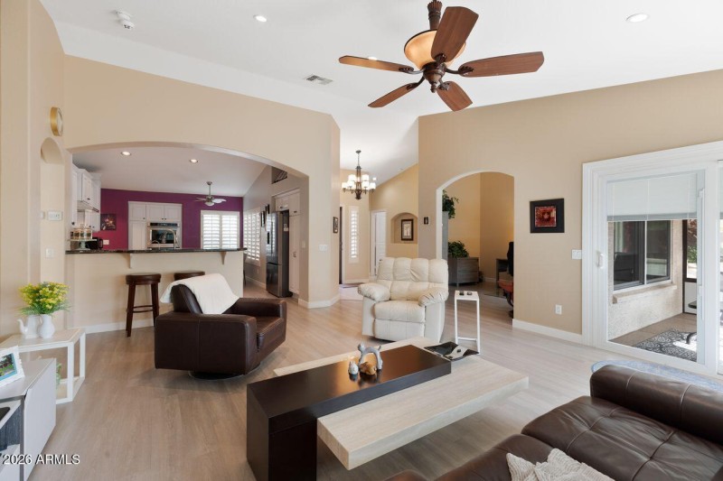 15803 W Windsor Liv Rm into Kitchen