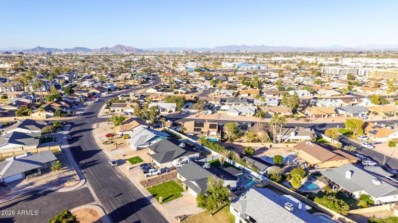 Neighborhood – Broad aerial landscape