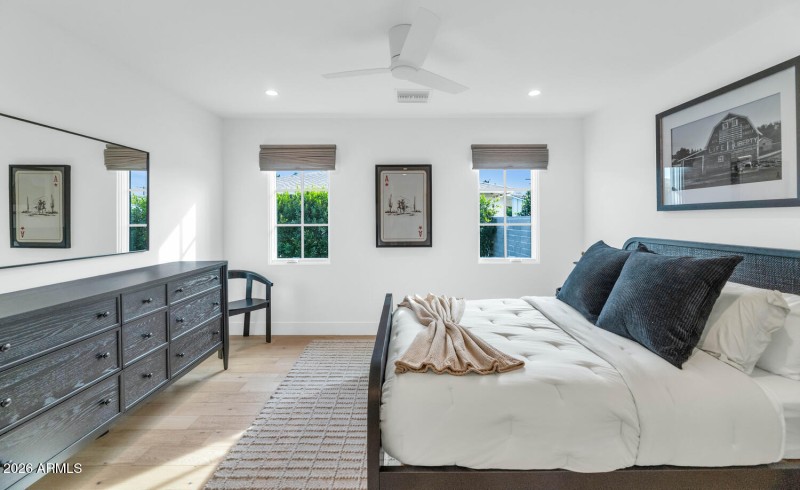 6039 E Calle Camelia-large-035-039-6039