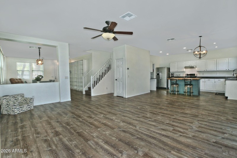 Such a large area for family room