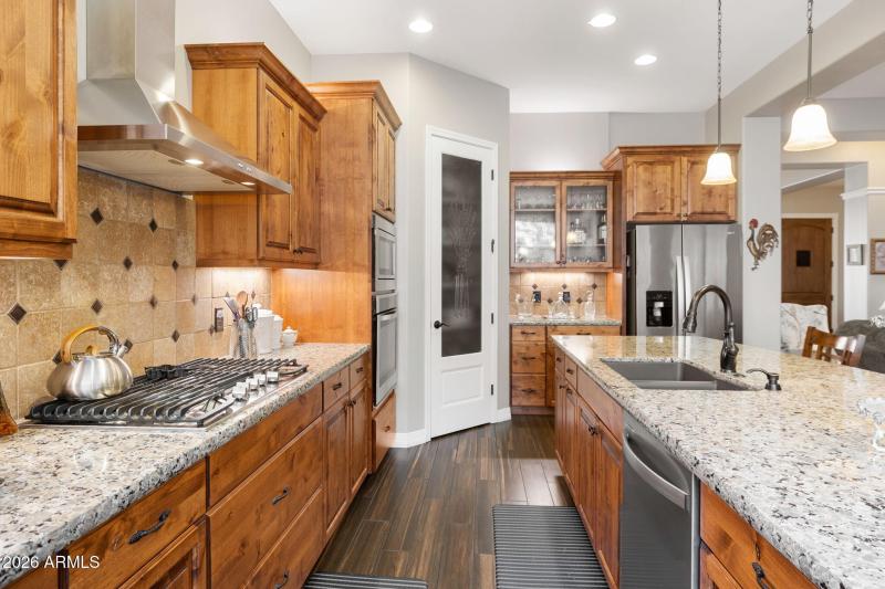 19-Kitchen (3)