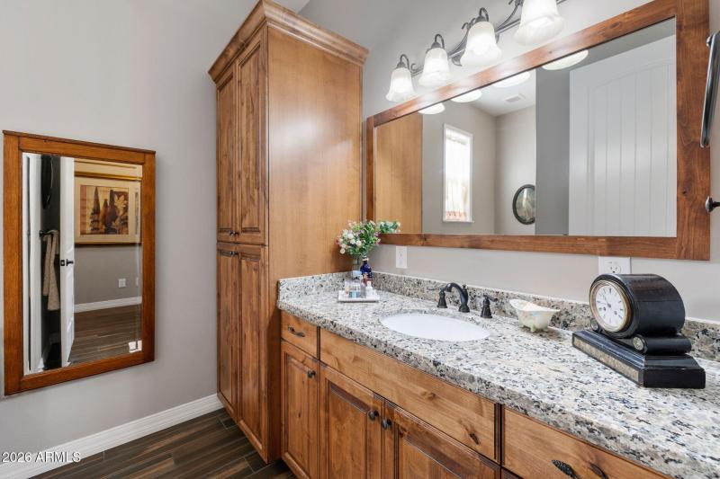 24-Bathroom 2 (1)