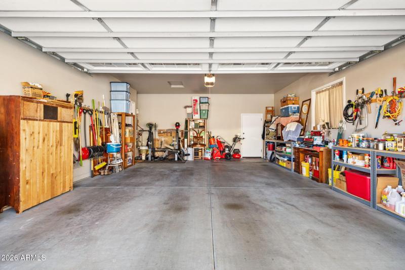 35-Garage Interior