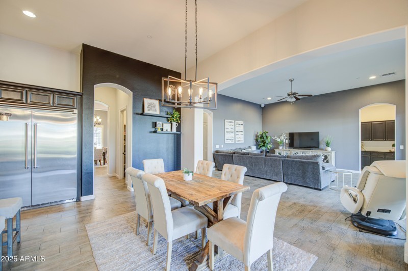 Dining Area 1