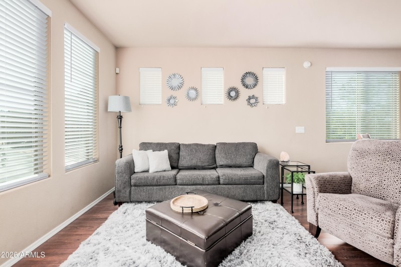 Beautifully appointed greatroom!