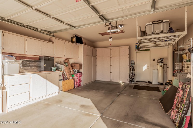 Oversized 2 Car -Main House Garage