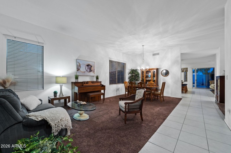 005__1255 N Evergreen St