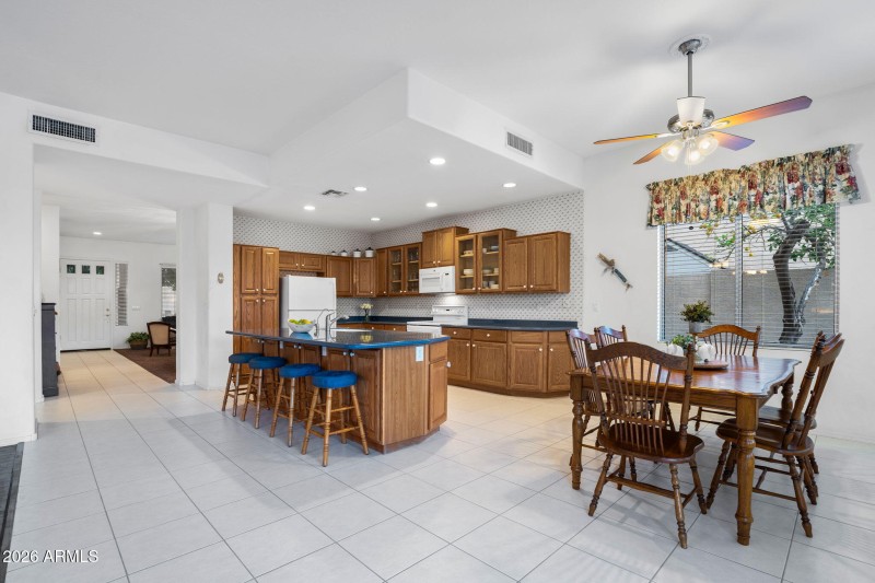 006__1255 N Evergreen St