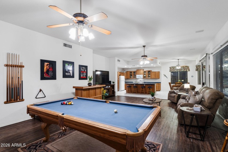 HUGE Family room and Kitchen