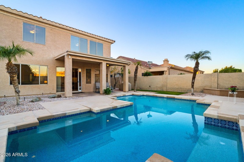 018__1255 N Evergreen St