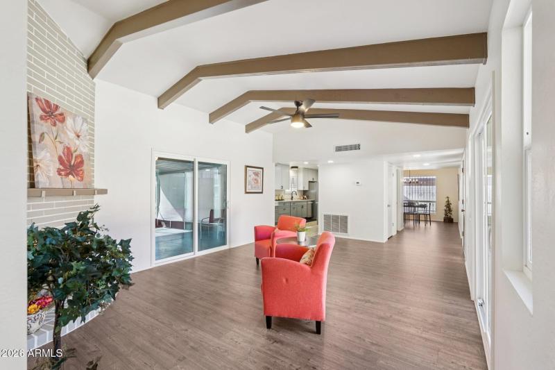 59-web-or-mls-- 10115 W Cheryl Dr-S3101-