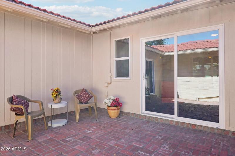 54-web-or-mls-- 10115 W Cheryl Dr-S3101-