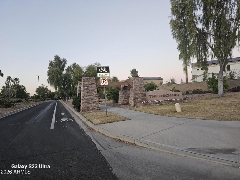 MAIN ENTRANCE INTO THE ORCHARD COMM.