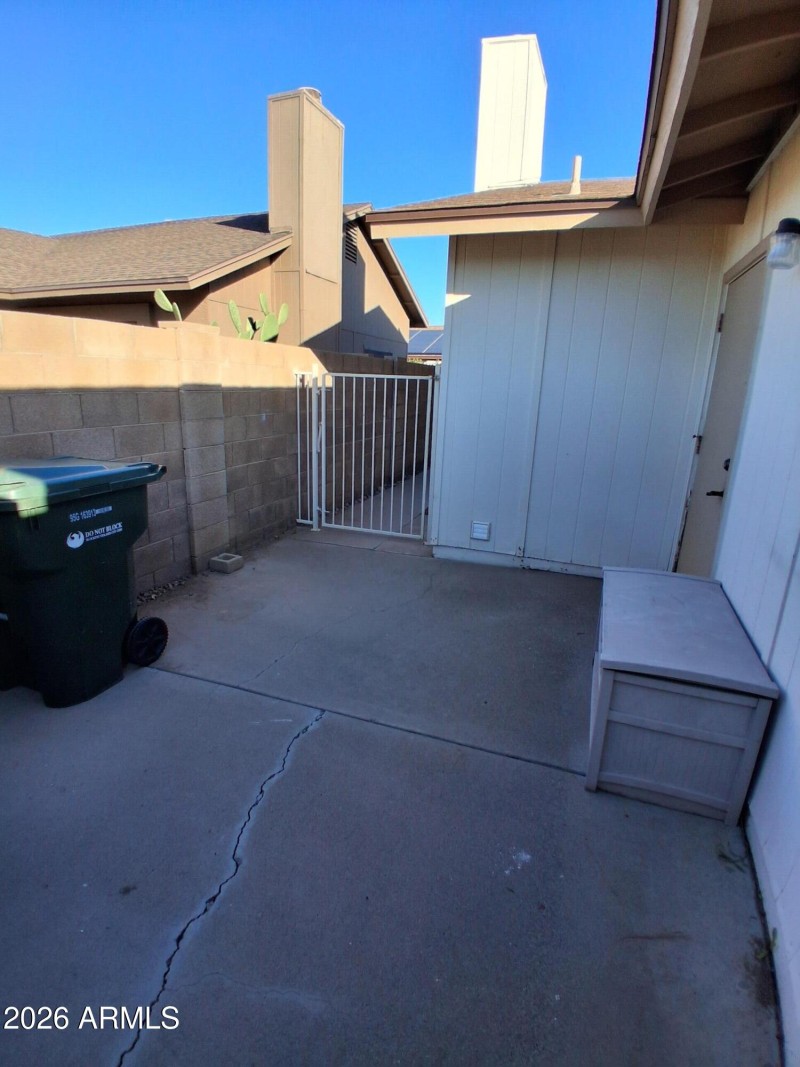 Side Yard Bin Storage