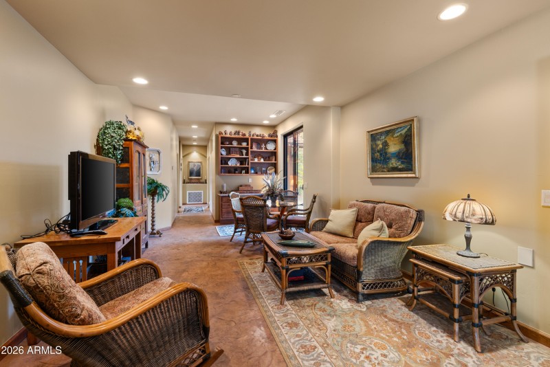 285 Navajo Trail - Lockoff Guest Wing