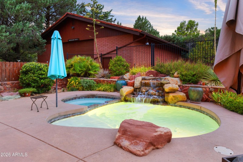 285 Navajo Trail - Private Pool & Spa