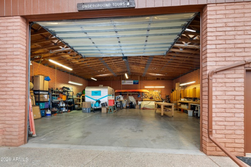 285 Navajo Trail - Massive RV Garage