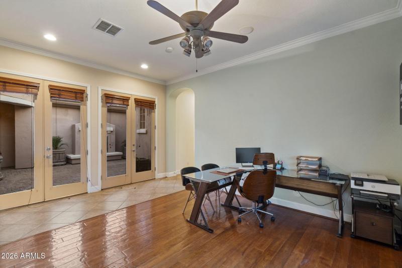 Office w Bkyd Access