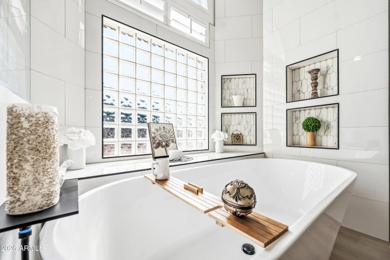 Natural Lighting Master Bathroom