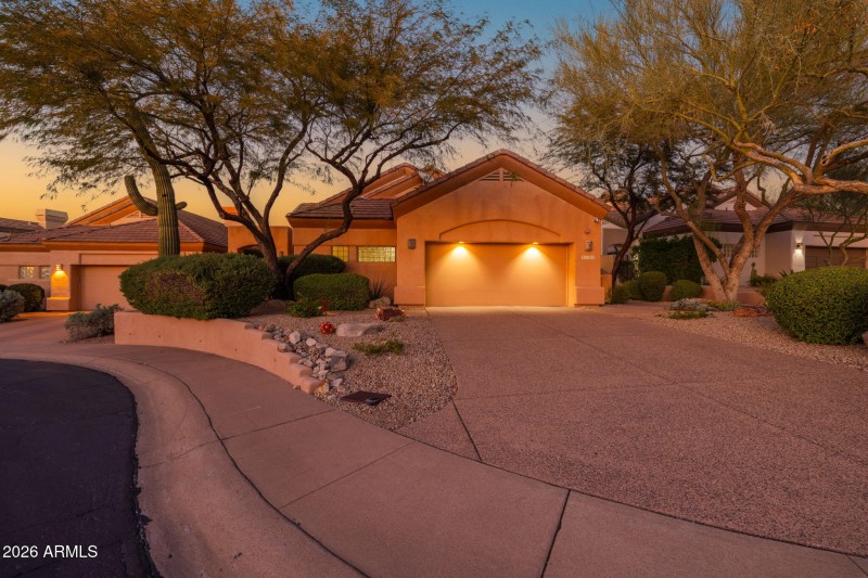 FRONT OF HOME CUL-DE-SAC