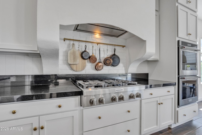 36" Gas Cooktop with Custom Hood