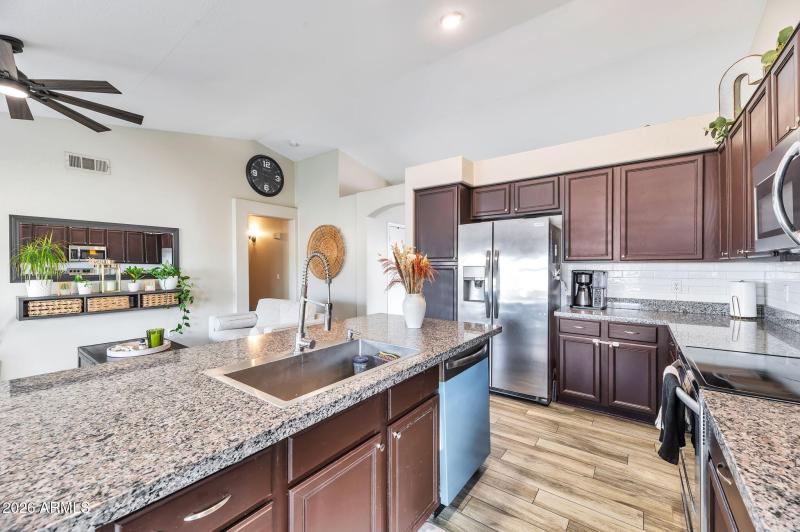 20-web-or-mls-QP- 780_8690